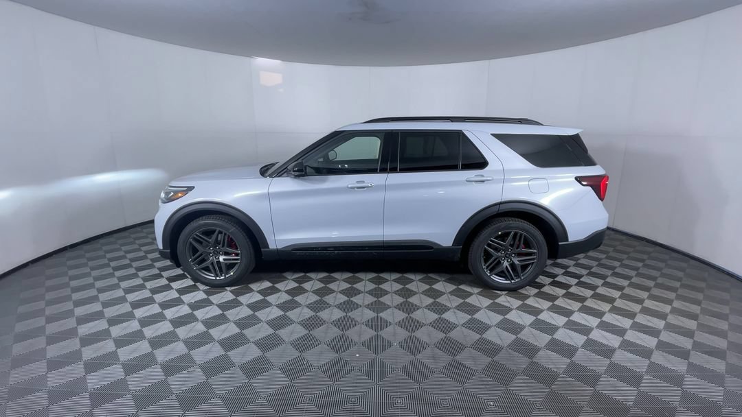 New 2026 Space White Metallic Ford ST image 6