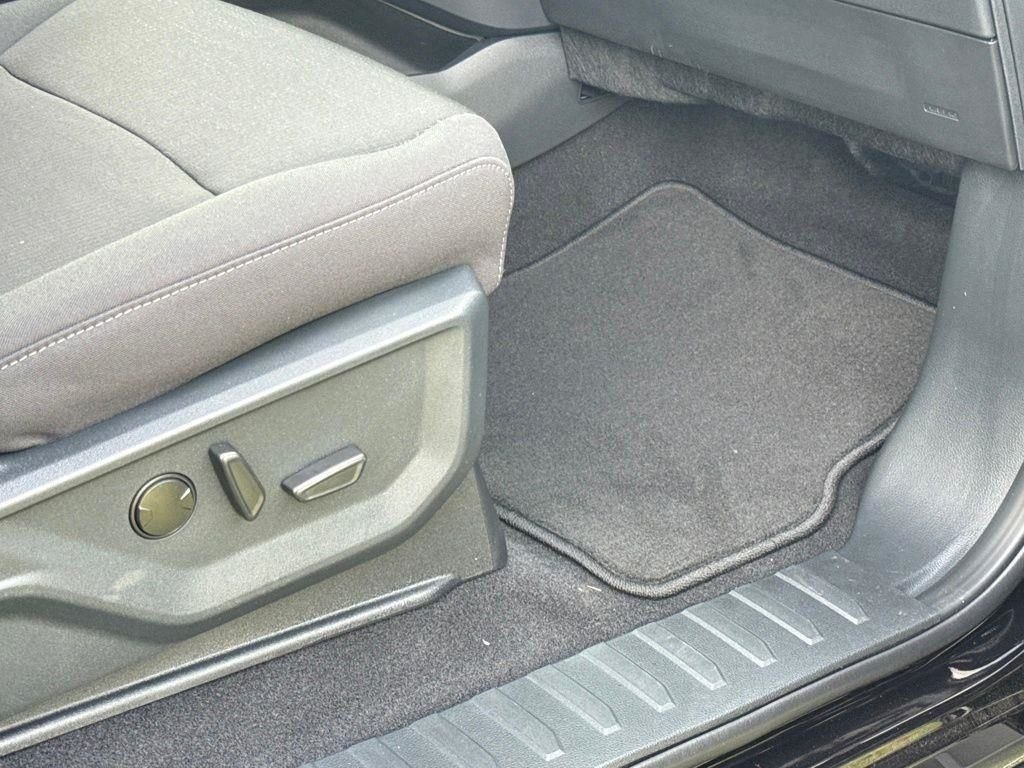 New 2026 Agate Black Metallic Ford XLT image 53
