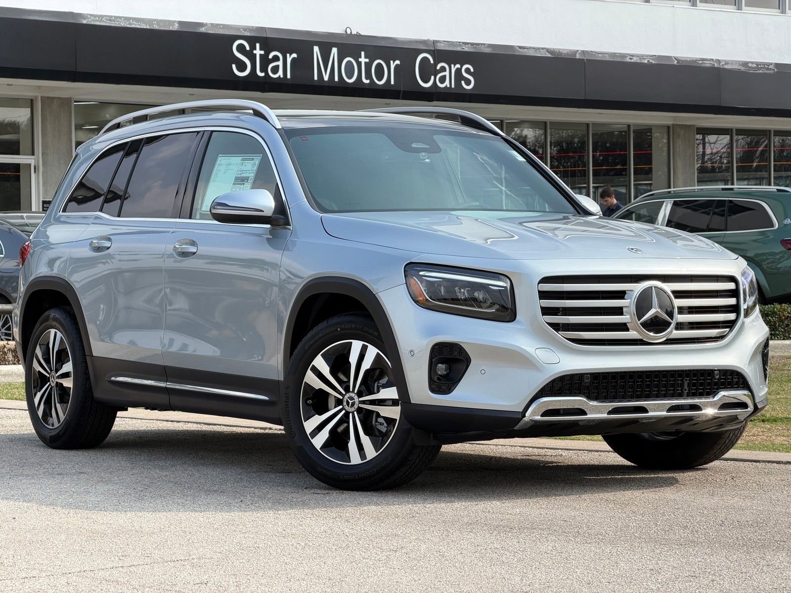 New 2026 Cirrus Silver Metallic Mercedes-Benz GLB 250 image 23