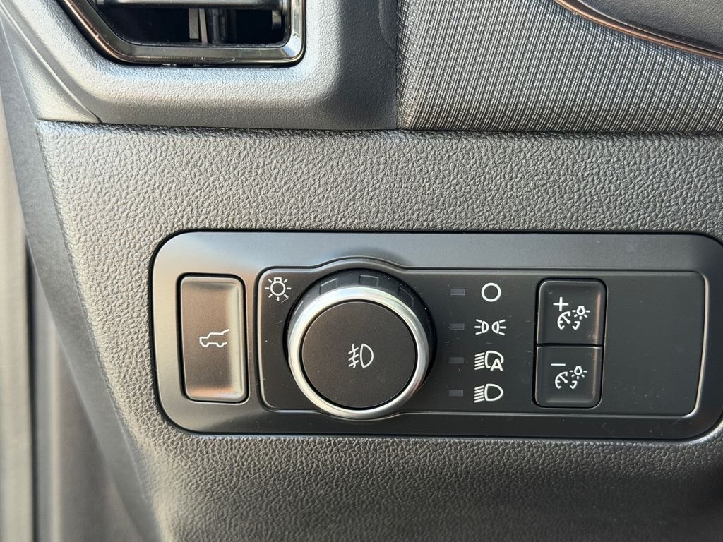 Used 2022 White Ford Outer Banks image 28