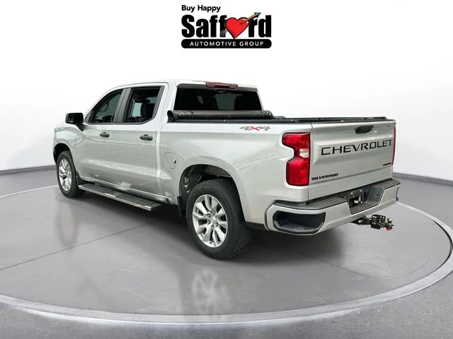 Used 2022 Silver Chevrolet Custom image 9