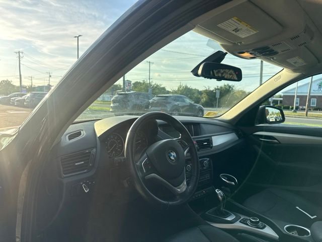 Used 2015 Black BMW xDrive28i image 9