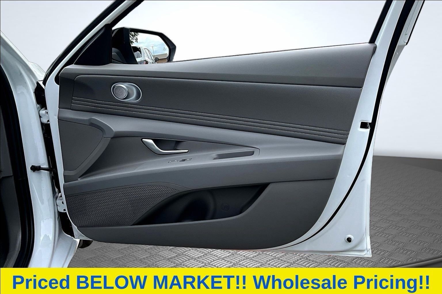 Used 2026 White Hyundai SEL Sport image 18