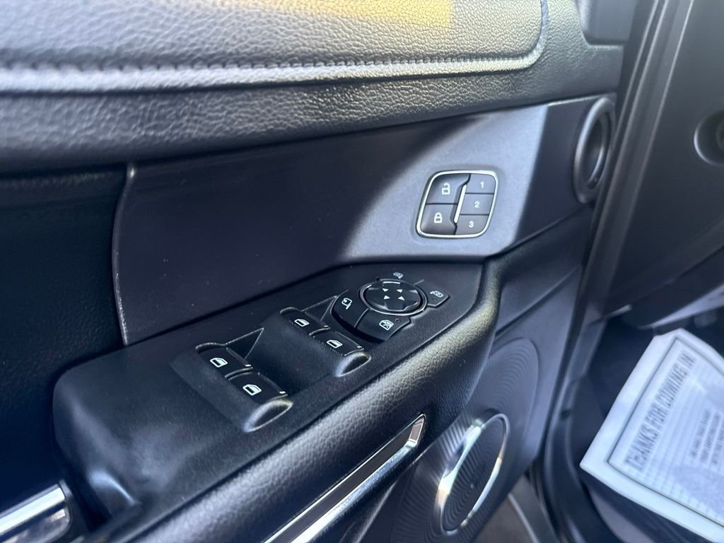 Used 2019 Magnetic Ford XLT image 12