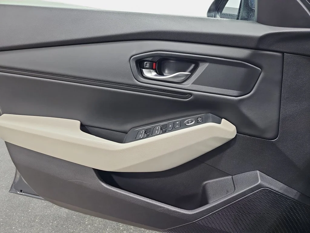 Used 2024  Honda EX image 29