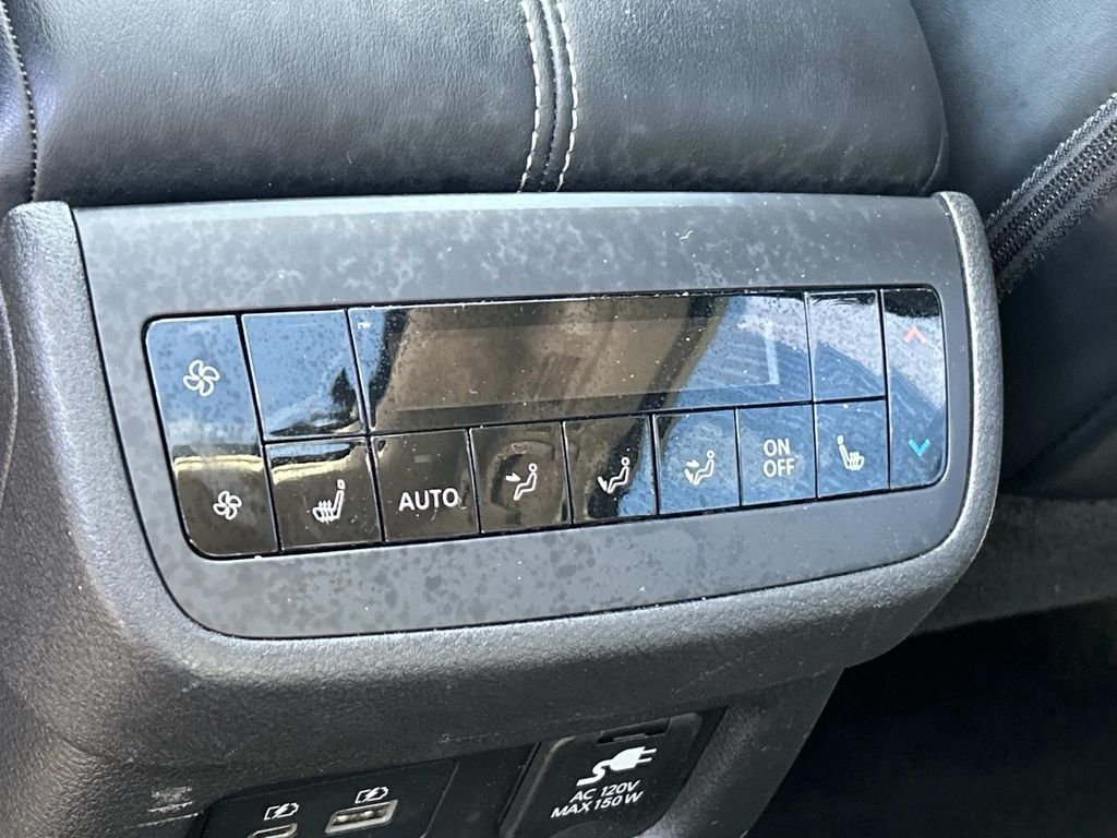 Used 2023 Gray Nissan Platinum image 21