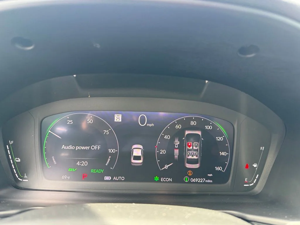 Used 2023 Urban Gray Pearl Honda Sport image 13