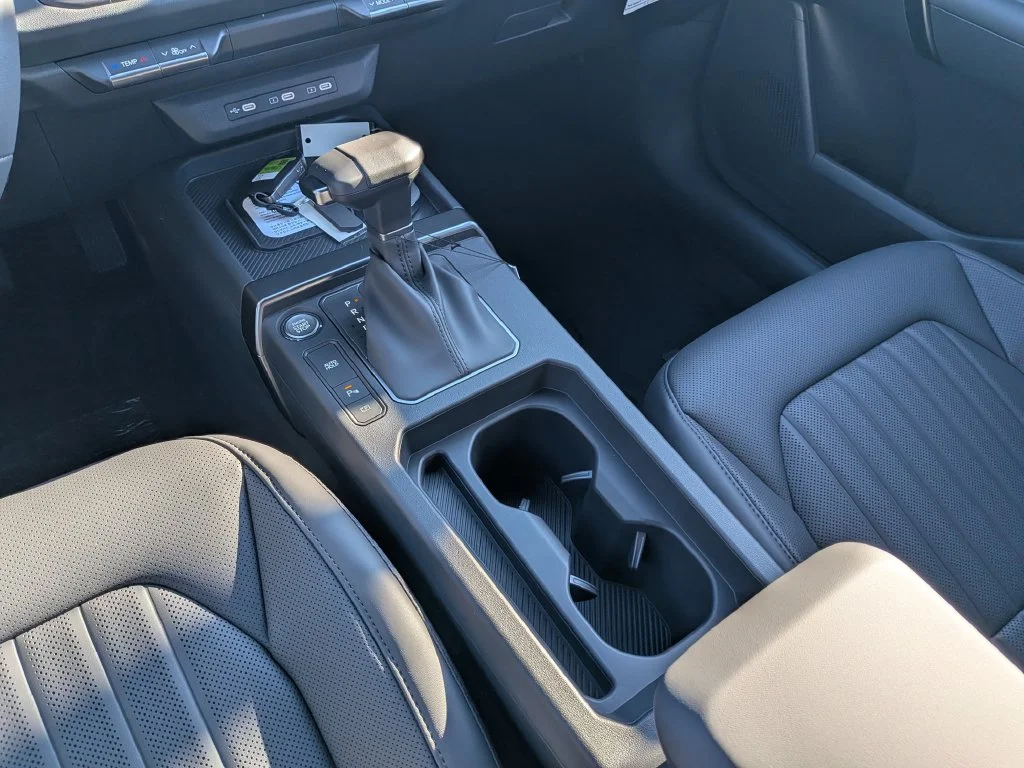New 2027 Terrain Brown Kia X-Line S image 39