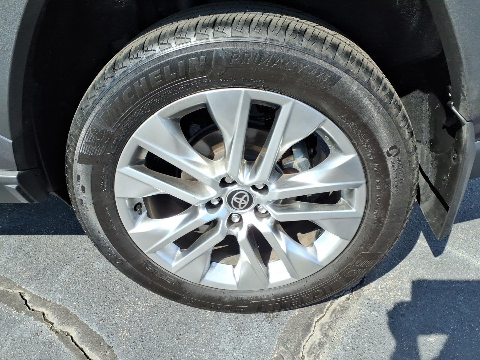 Used 2024 Magnetic Gray Metallic Toyota XLE Premium image 14