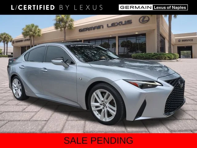 2021 Lexus IS