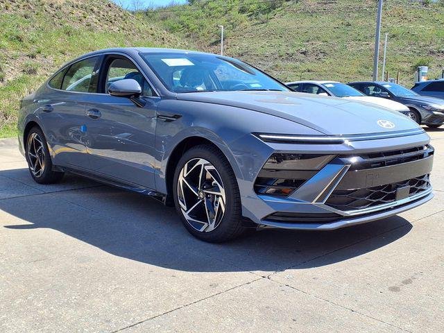 2026 Hyundai Sonata SEL AWD's photo