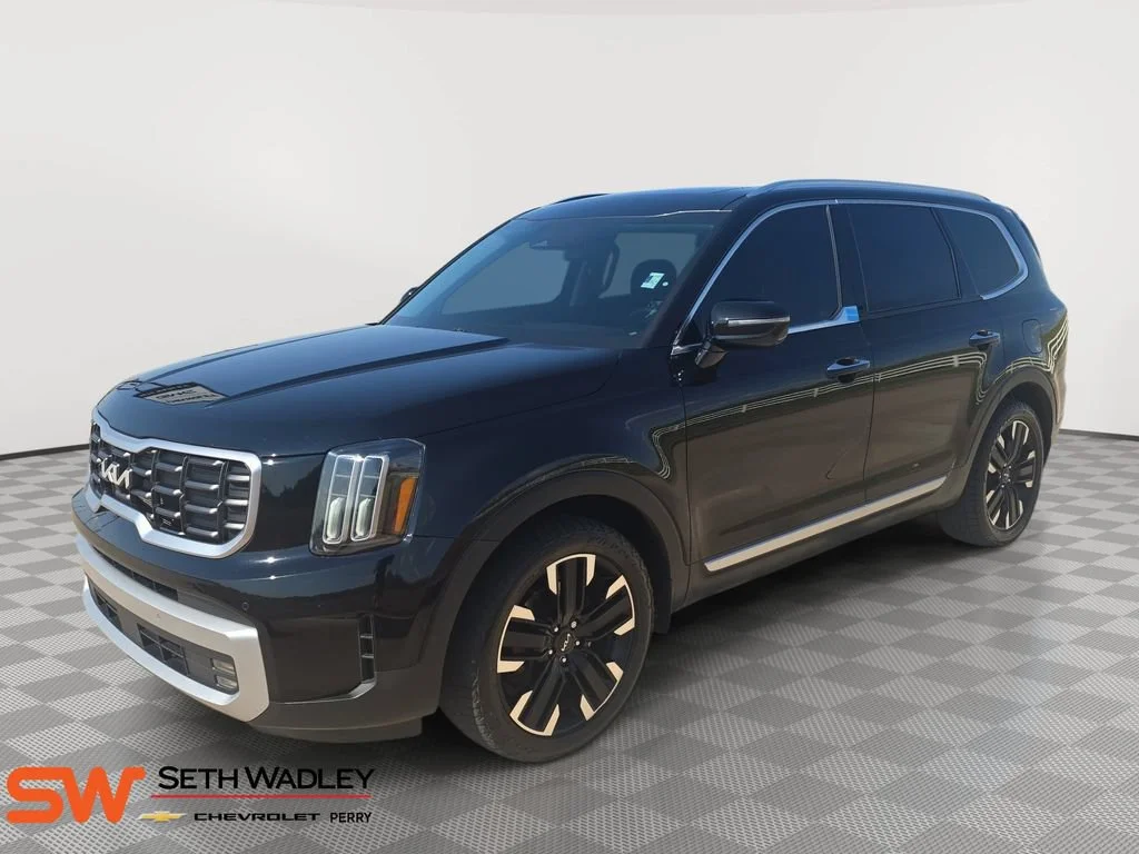Used 2023 Ebony Black Kia SX image 3