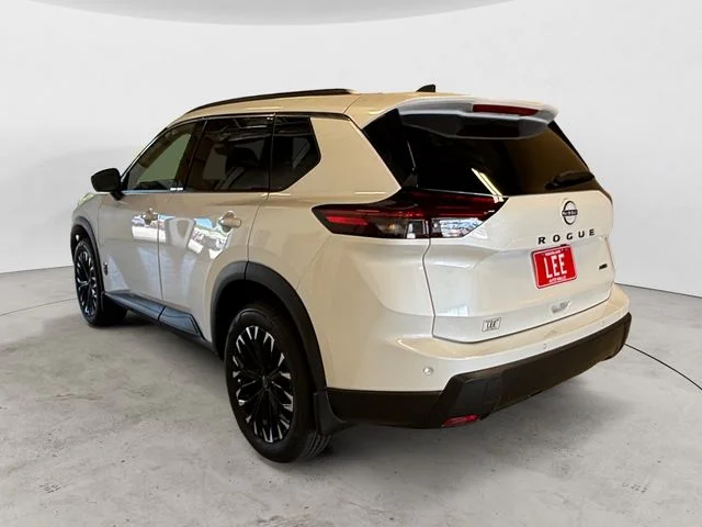 New 2026 Everest White Pearl Tricoat Nissan Dark Armor image 3