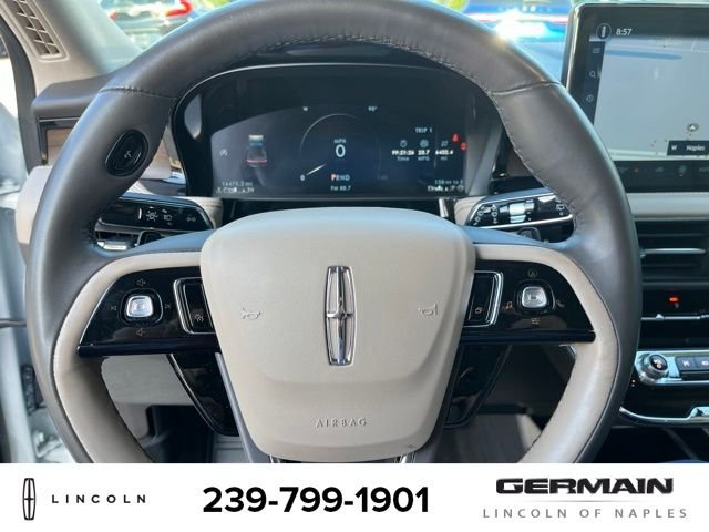 Used 2023 White Lincoln Reserve image 16