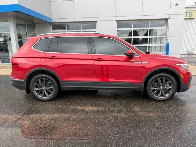 2023 Volkswagen Tiguan SE - Photo 8