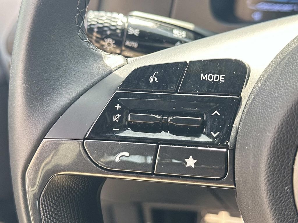 Certified Used 2025 White Hyundai SEL Sport image 26