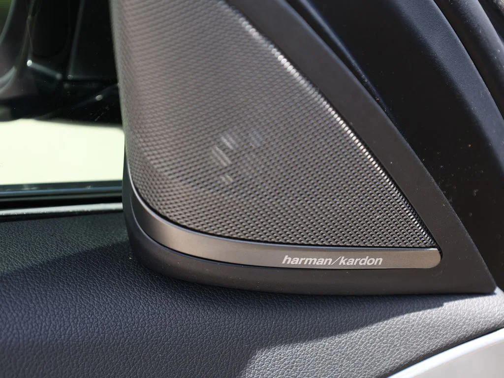 Used 2021 Gray BMW 530i xDrive image 15
