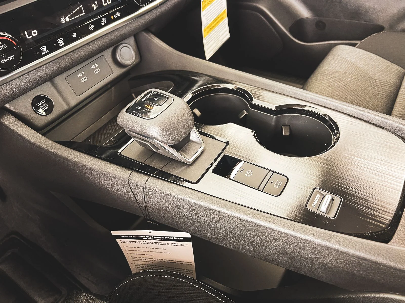 2026 Nissan Rogue Dark Armor - Photo 16