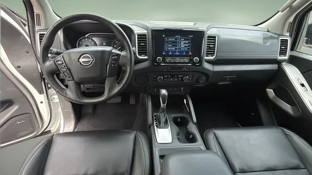 Used 2024 White Nissan SL image 17
