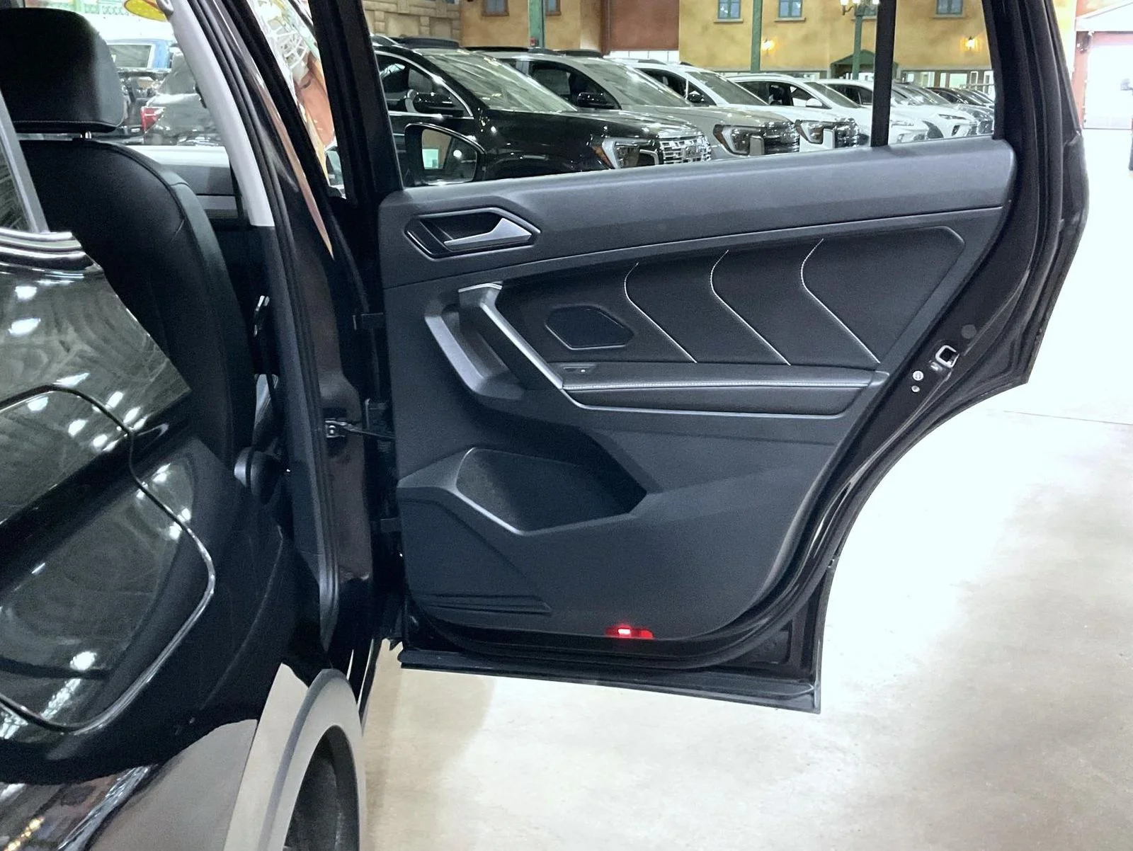 Used 2024 Black Volkswagen 2.0T SE image 17