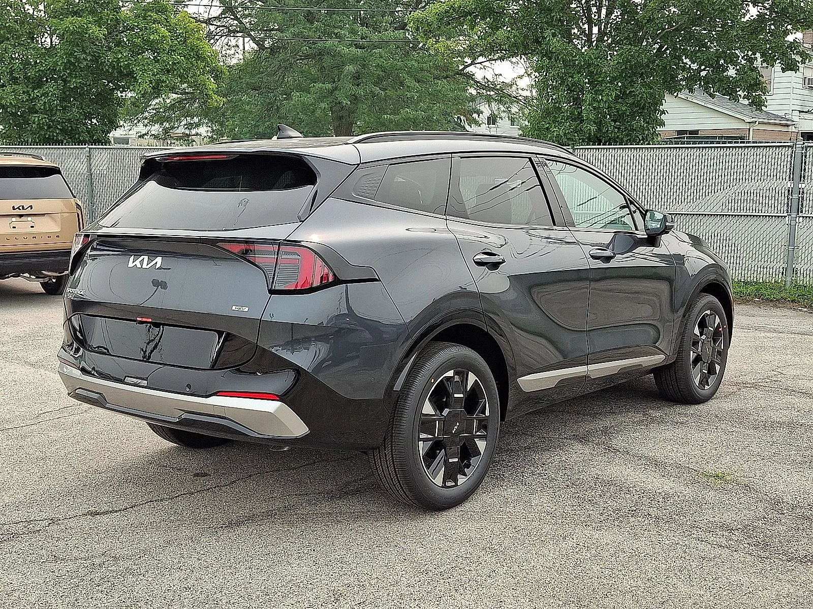New 2027 Gray Kia SX-Prestige image 5