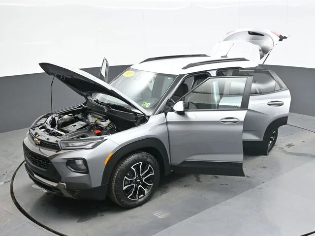 Used 2023 Gray Chevrolet ACTIV image 28