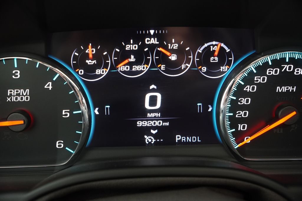 Used 2017 White GMC Denali image 10