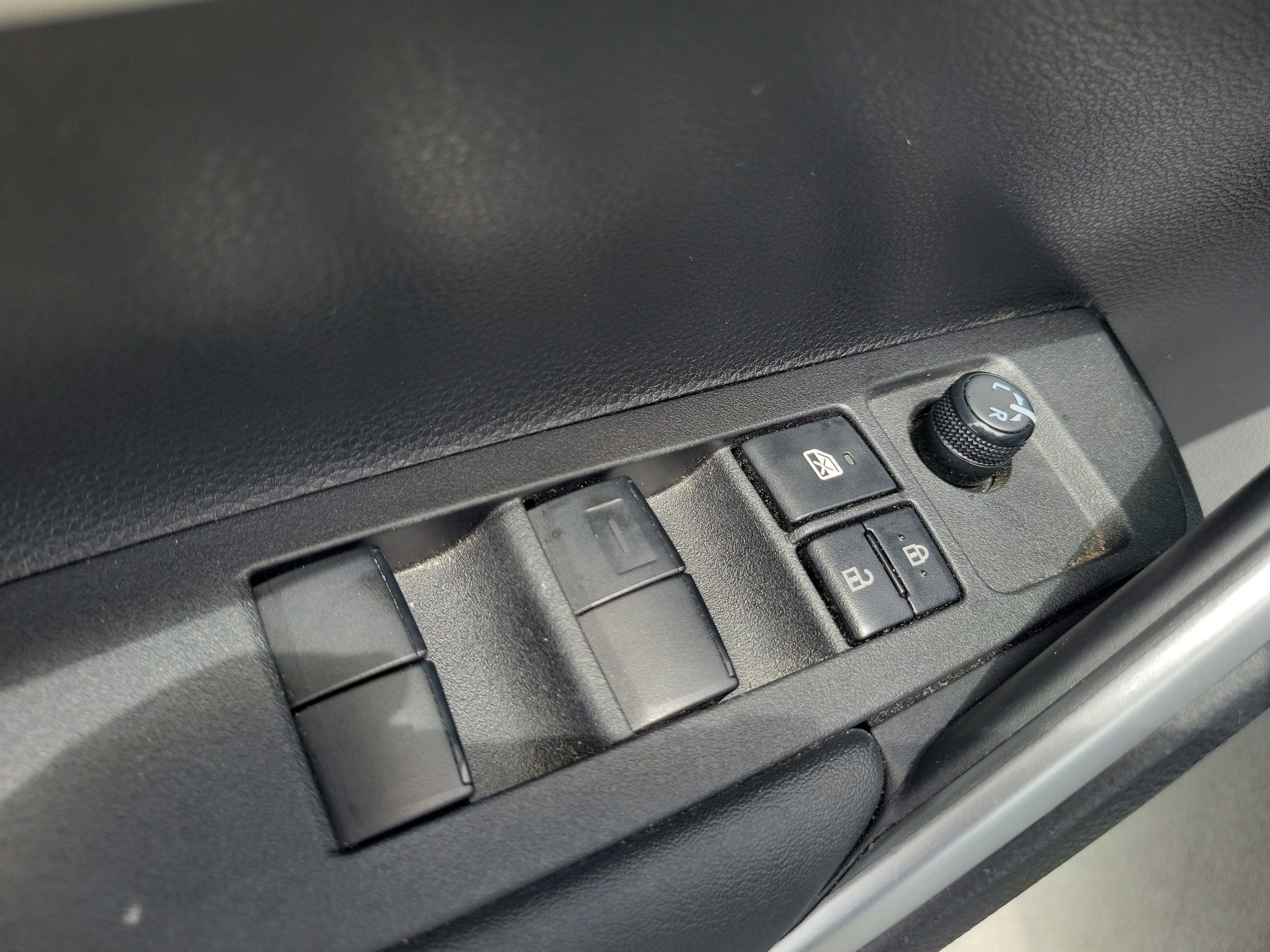 Used 2023 Silver Toyota L image 20