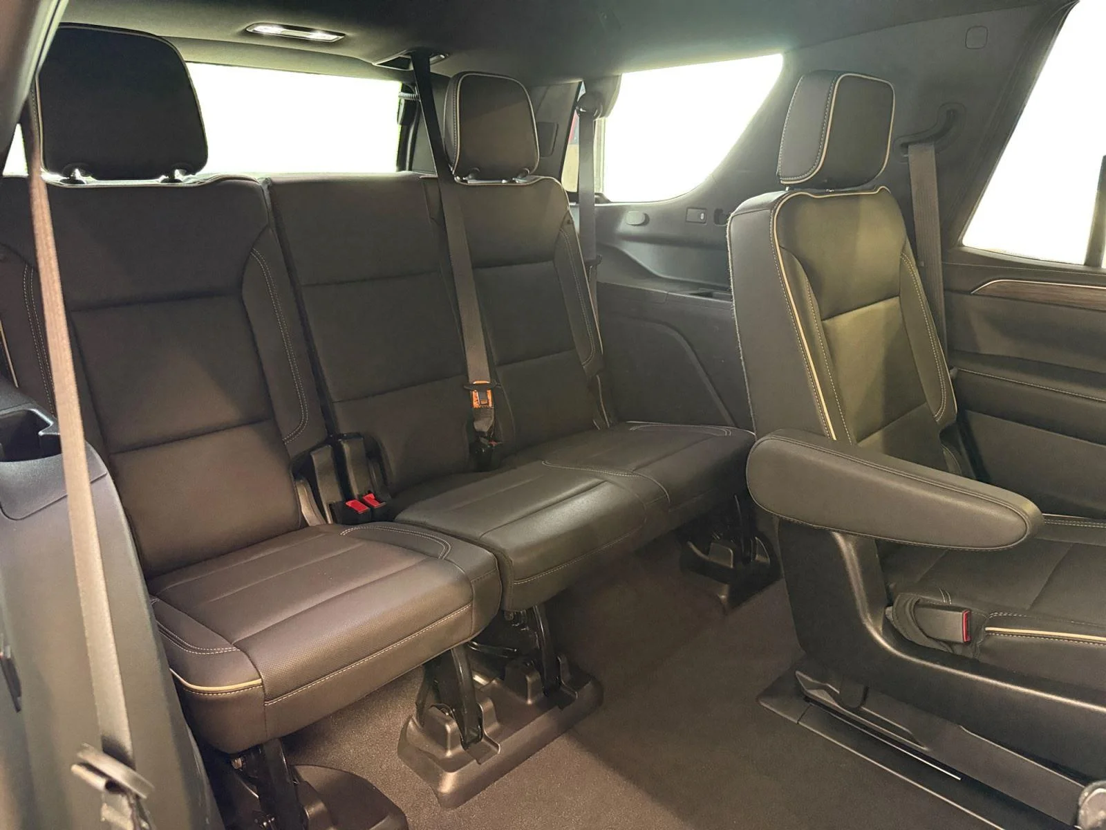 Used 2023 Sterling Gray Metallic Chevrolet Premier image 15