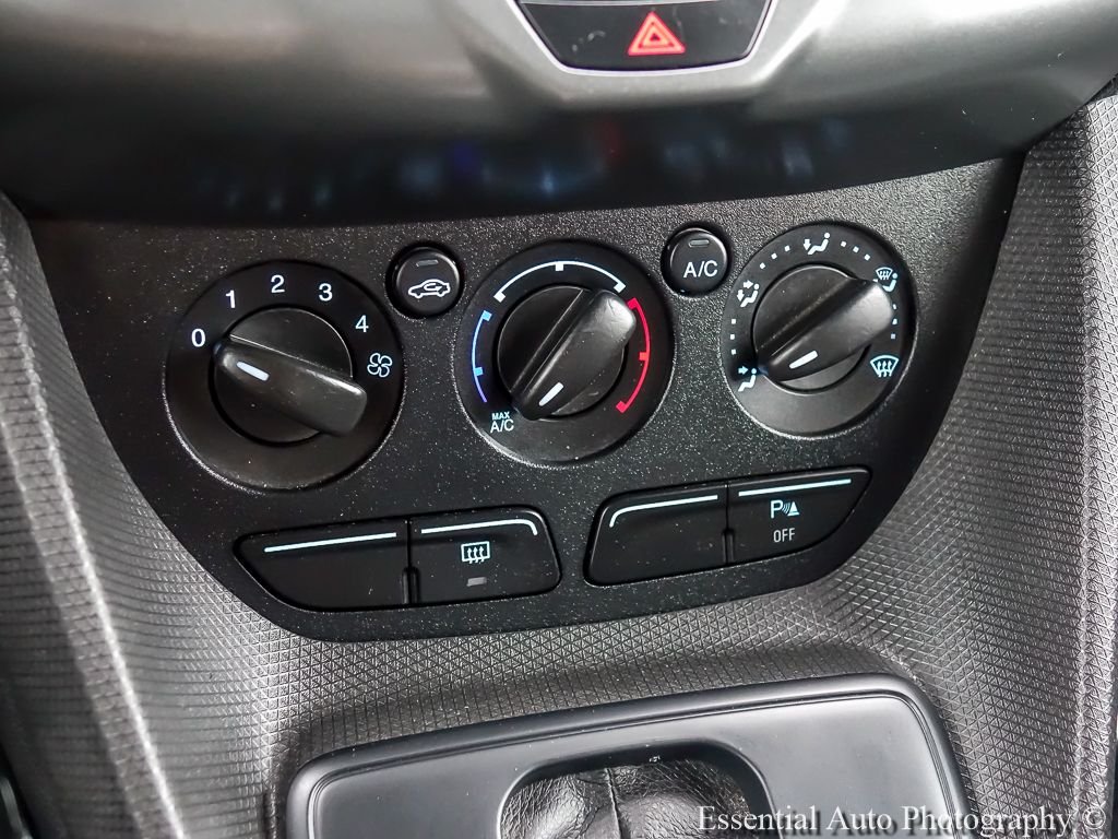 Used 2018 Dark Blue Ford XL image 18
