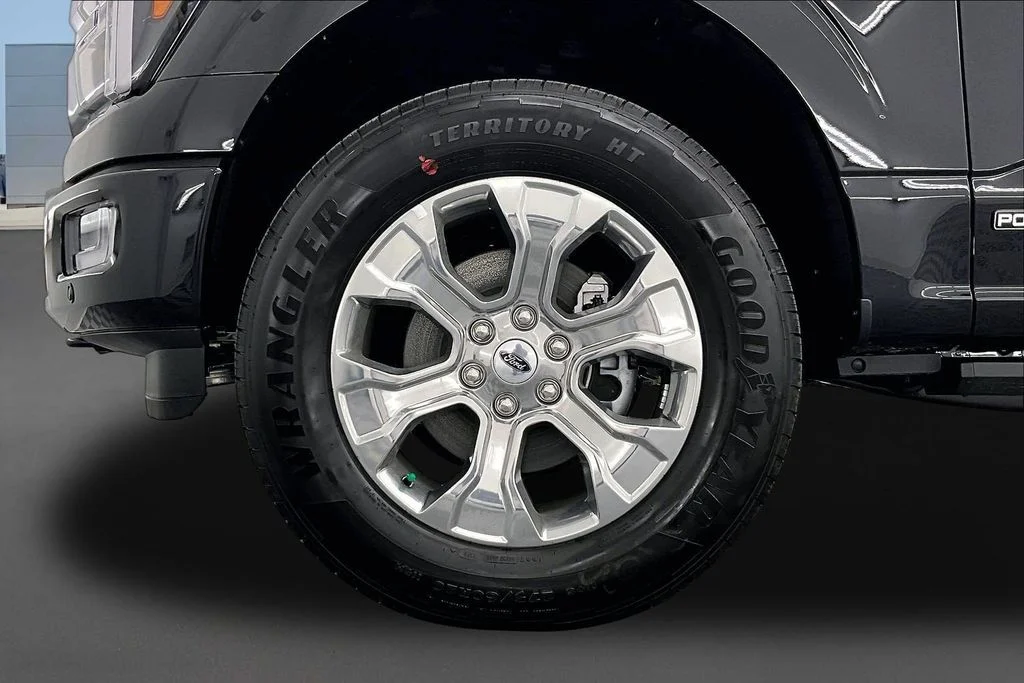 New 2026 Agate Black Metallic Ford Platinum® image 13