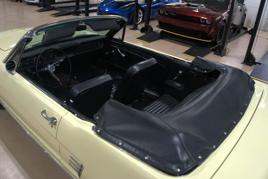 Used 1966 Yellow Ford  image 65