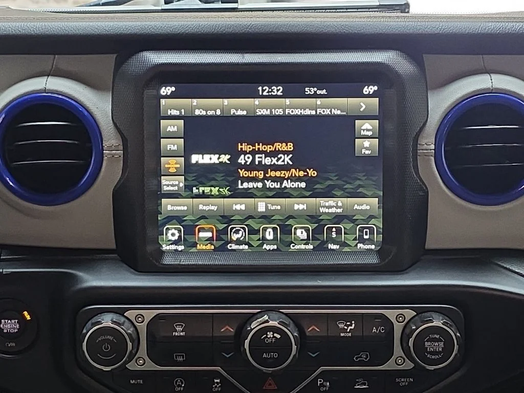 Used 2021 Black Jeep Overland image 22
