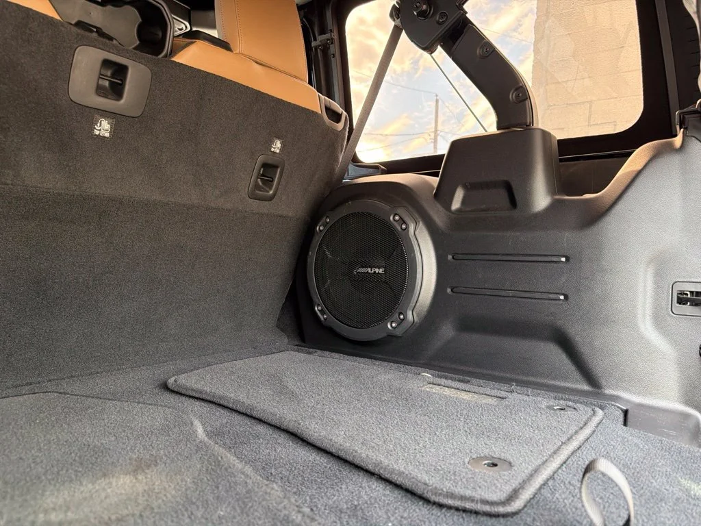 Used 2022 Black Jeep Unlimited Sahara image 12