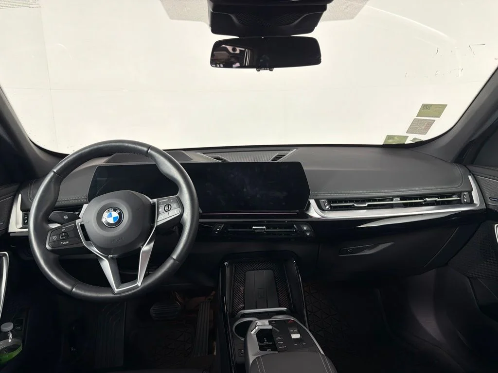 2026 BMW X1 28i - Photo 18