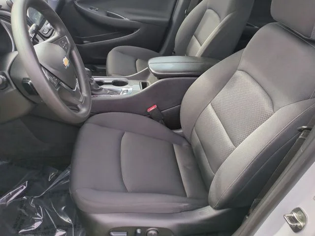 Used 2024 White Chevrolet LT image 11