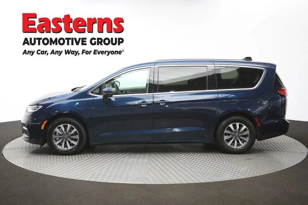 Certified Used 2023 Blue Chrysler Touring L image 64