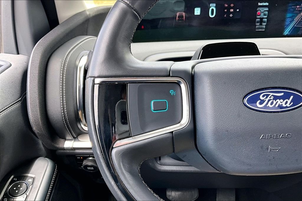 Used 2025 Black Ford Platinum image 20