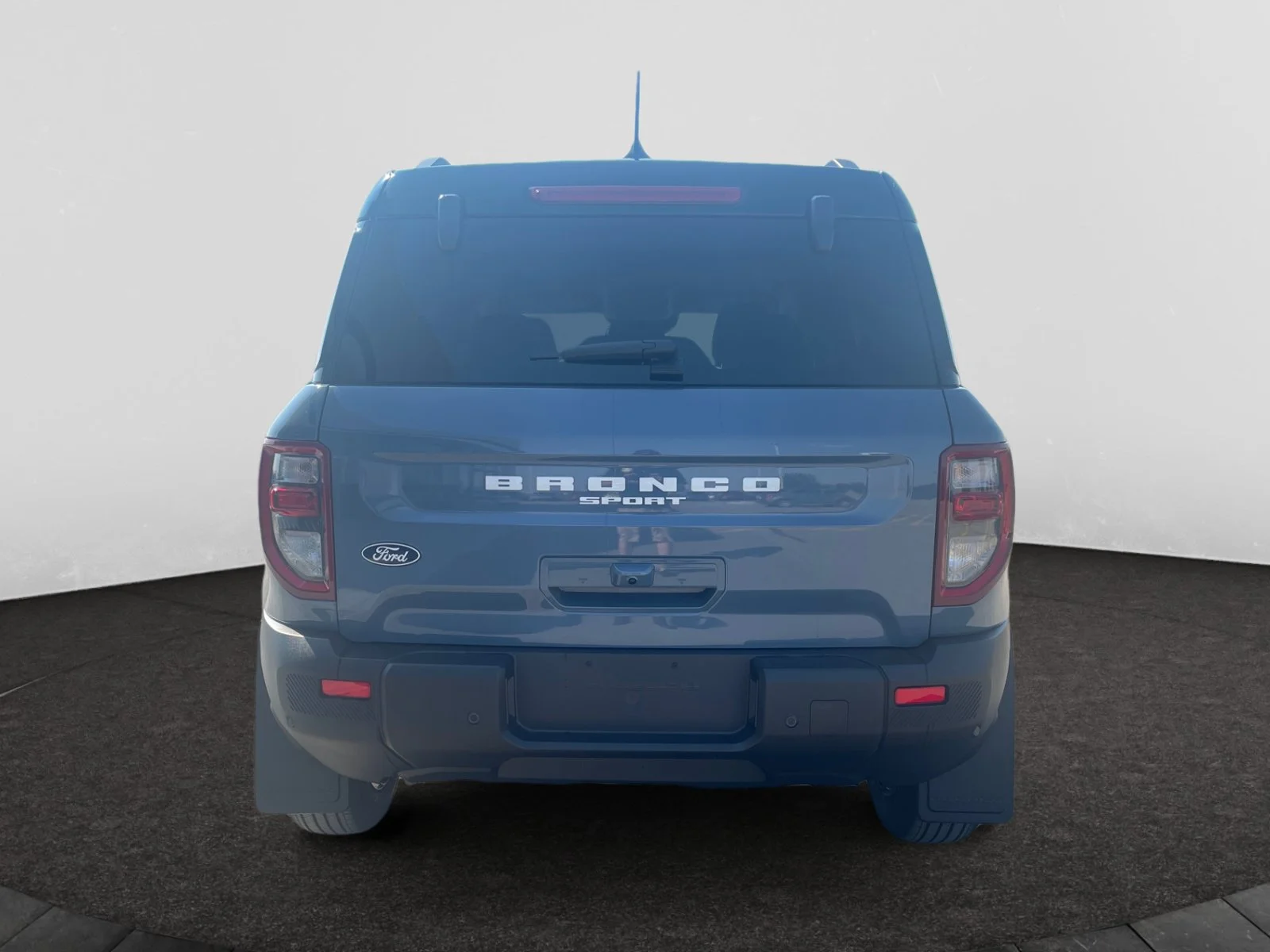 New 2026 Azure Grey Metallic Tri-Coat Ford Outer Banks image 4