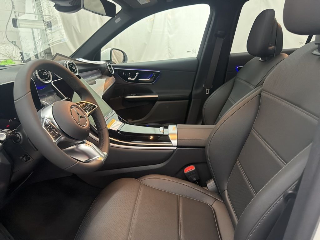 Used 2026 White Mercedes-Benz GLC 300 image 14