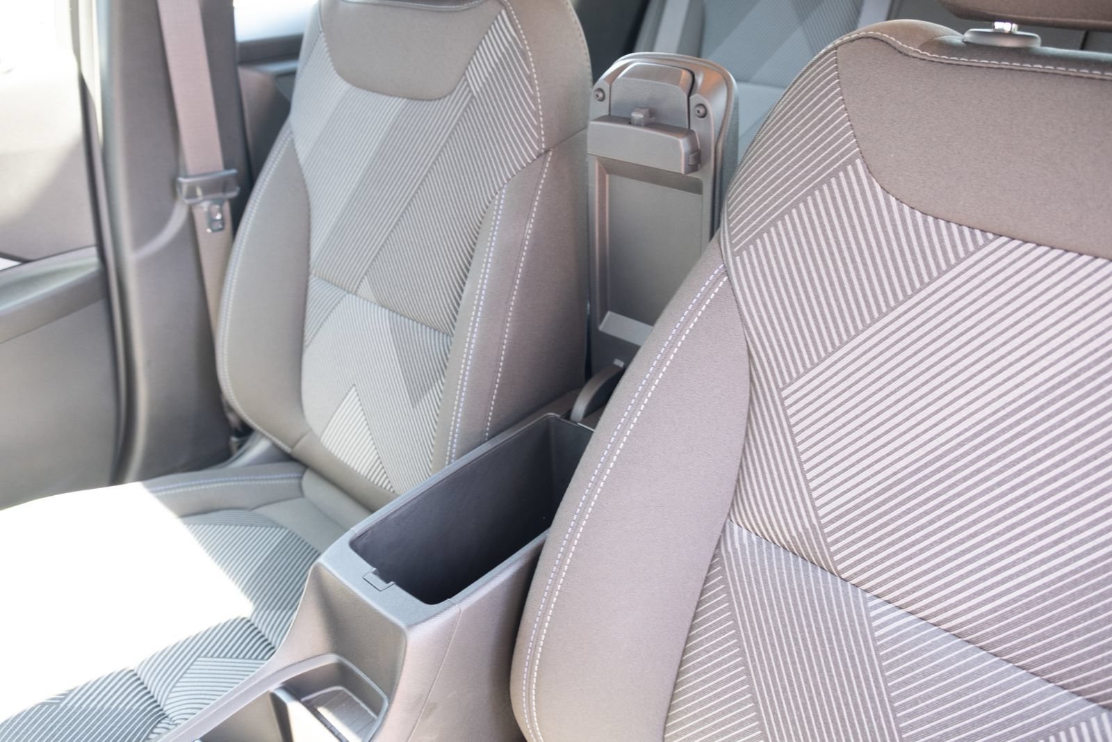 2027 Chevrolet Bolt LT - Photo 8