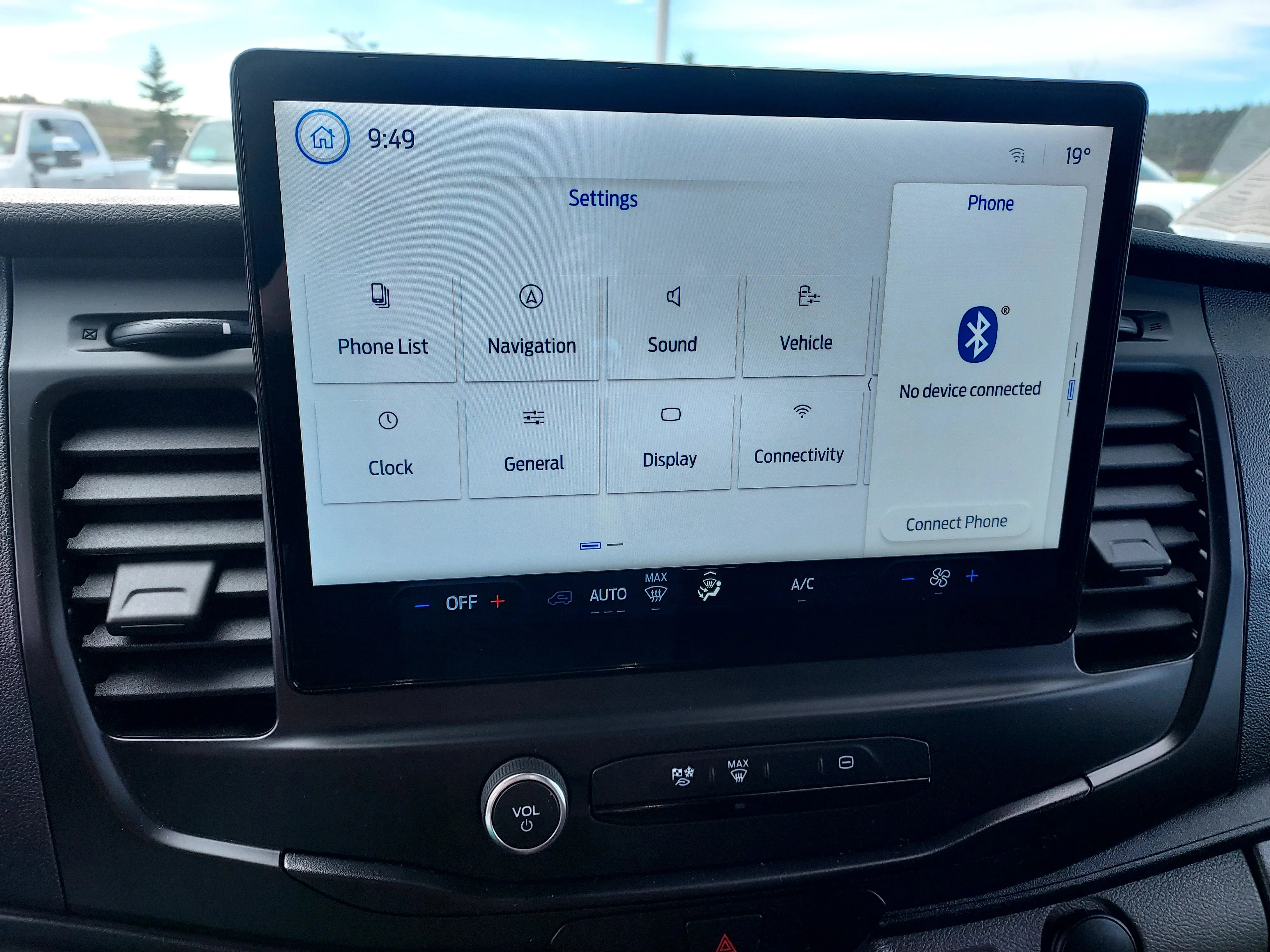 Used 2023 Oxford White Ford  image 23