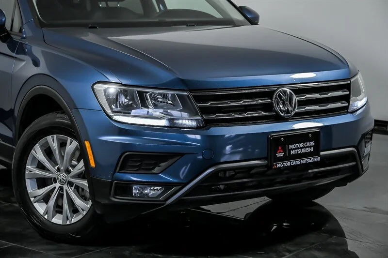 Used 2018 Volkswagen Tiguan S with VIN 3VV1B7AX8JM021505 for sale in Aurora, IL