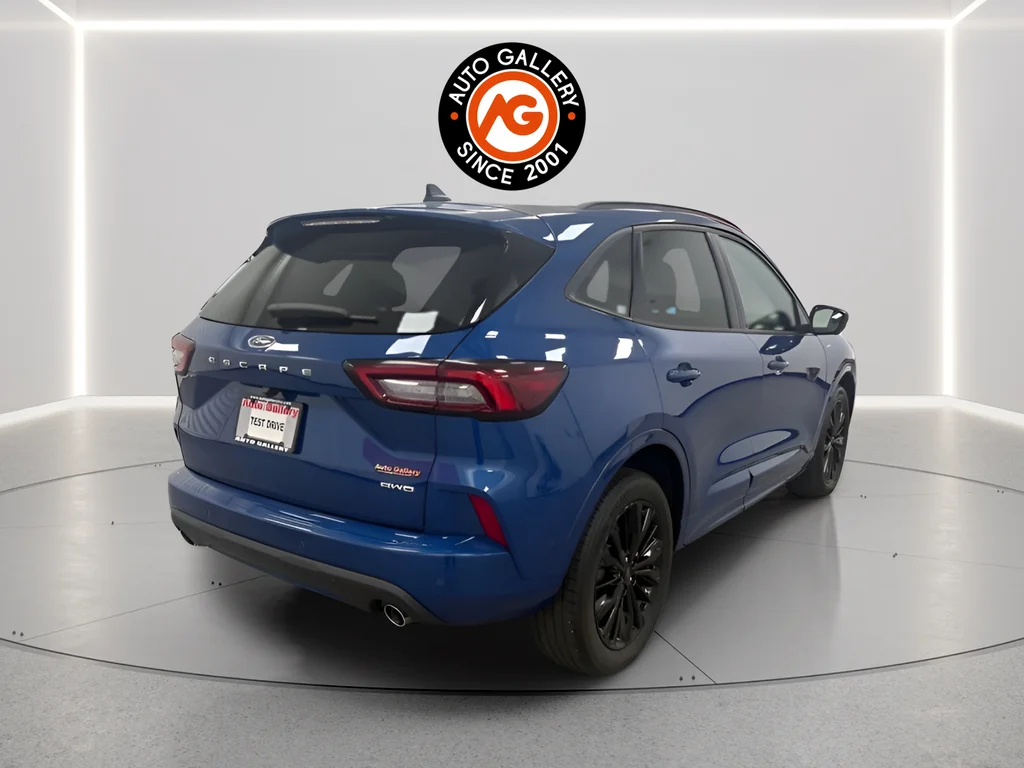 Used 2023 Blue Ford ST-Line Elite image 3