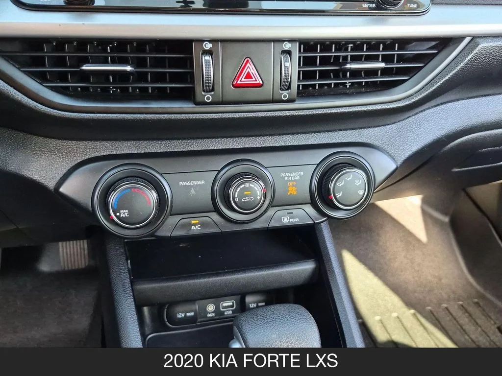 Used 2020 Gray Kia LXS image 22