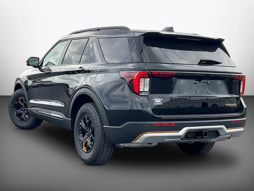 New 2026 Agate Black Metallic Ford Tremor® image 3