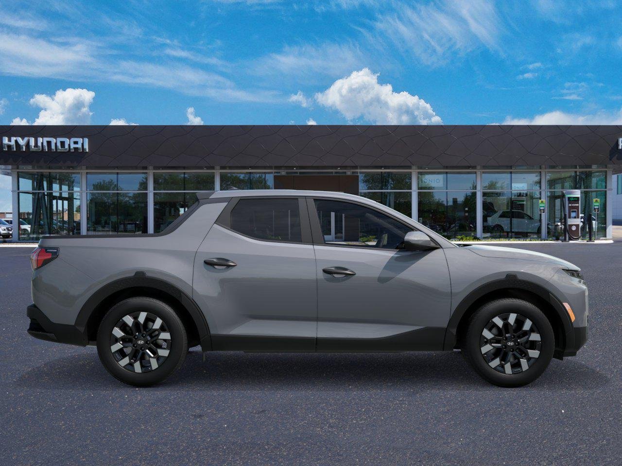 New 2027 Hampton Gray Hyundai SE image 7