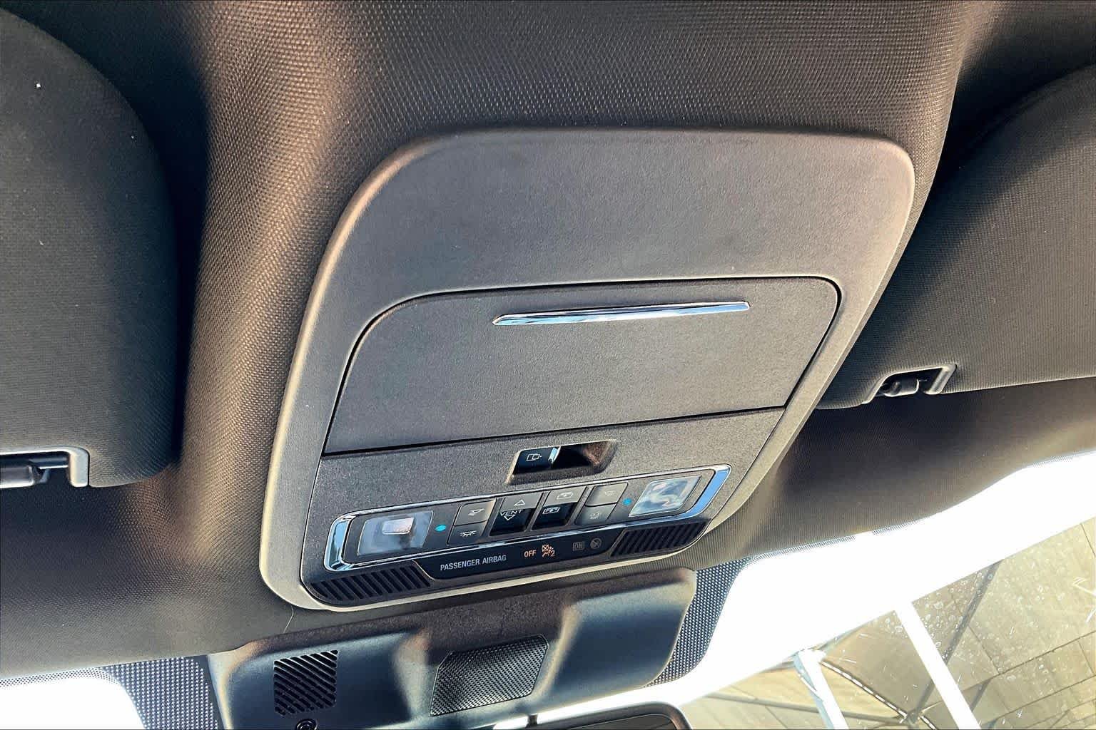 Used 2025 Star White Metallic Tri-Coat Ford Platinum image 30