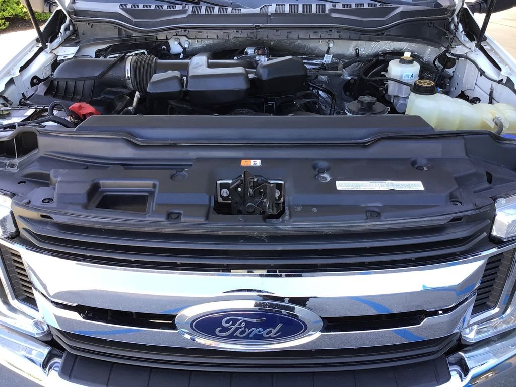 Used 2019 White Ford XL image 35