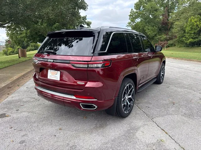 Used 2023 Red Jeep Summit Reserve image 8